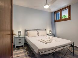 Elena's Traditional DreamHouse