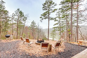 Cabin on Beaver Lake w/ Views & Furnished Deck!