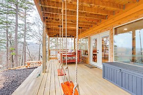 Cabin on Beaver Lake w/ Views & Furnished Deck!