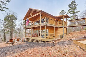 Cabin on Beaver Lake w/ Views & Furnished Deck!