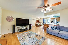 Screened Porch w/ River Views: Belhaven Home!