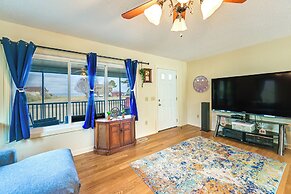 Screened Porch w/ River Views: Belhaven Home!
