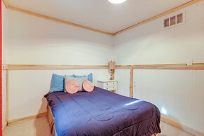 2 Mi to Dtwn: Pet-friendly Casper Apt!
