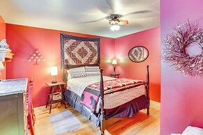 1 Mi to Lake Easton: Cozy Cascades Cabin!