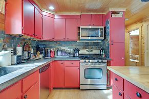 2 Mi to Skiing: Casper Cabin w/ Mtn Views!