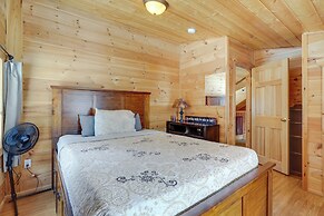 2 Mi to Skiing: Casper Cabin w/ Mtn Views!