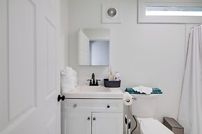 Walk to Beach: Riverside Retreat in Seaside!