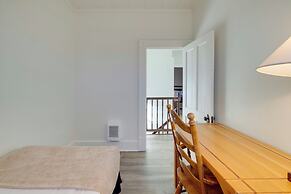 Walk to Beach: Riverside Retreat in Seaside!