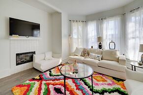 Walk to Beach: Riverside Retreat in Seaside!