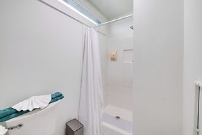 Walk to Beach: Riverside Retreat in Seaside!