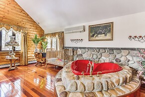 Game Room, Sauna & Screened Patio: Swan Lake Cabin