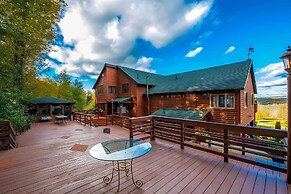 Game Room, Sauna & Screened Patio: Swan Lake Cabin