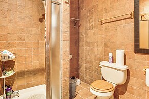 Game Room, Sauna & Screened Patio: Swan Lake Cabin