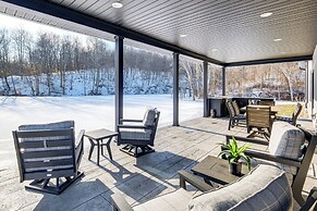 Family Retreat w/ Fire Pit & Yard in Mineral City