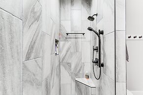 Family Retreat w/ Fire Pit & Yard in Mineral City