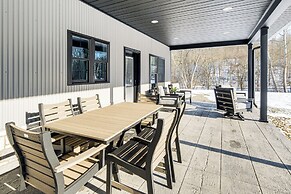 Family Retreat w/ Fire Pit & Yard in Mineral City