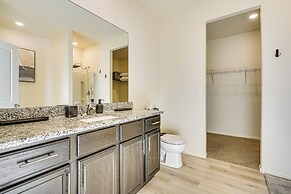 Hike, Sightsee & Explore: Home in Colorado Springs