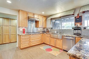 Horsey Hideaway: Ranch House in Cave Creek!