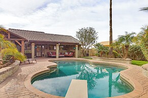 Horsey Hideaway: Ranch House in Cave Creek!