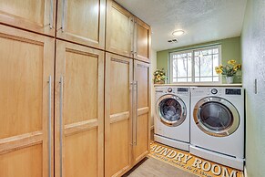 Horsey Hideaway: Ranch House in Cave Creek!