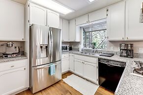 Swim, Hike, Ski & Unwind: Lake Arrowhead Retreat!