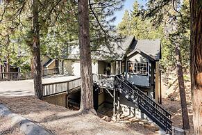 Swim, Hike, Ski & Unwind: Lake Arrowhead Retreat!