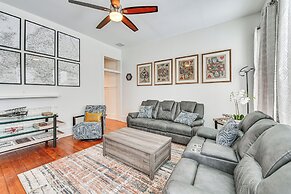 Family-friendly Louisville Gem: Prime Location!