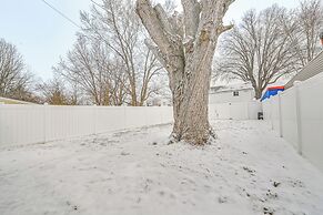 Family-friendly Louisville Gem: Prime Location!