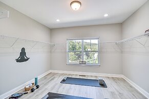 Luxe Black Mountain Manor on 15 Acres!