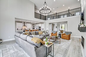 Luxe Black Mountain Manor on 15 Acres!