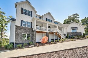 Luxe Black Mountain Manor on 15 Acres!