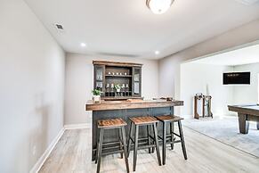 Luxe Black Mountain Manor on 15 Acres!