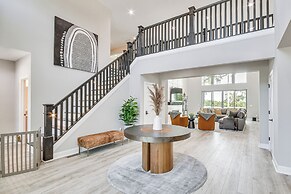 Luxe Black Mountain Manor on 15 Acres!