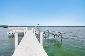 Green Lake Getaway w/ Dock: Boating + Swimming!