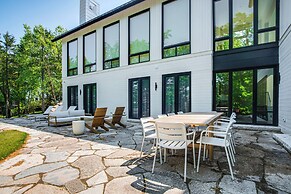 Green Lake Getaway w/ Dock: Boating + Swimming!