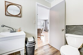 Fish & Hike: Riverfront Cabin in Paris