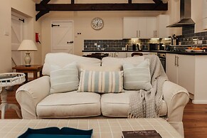 Garden Lodge - From 145 Per Night