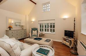 Garden Lodge - From 145 Per Night