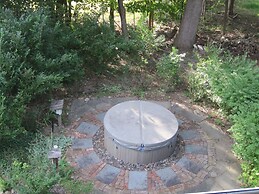 Garrison Gem Pool Sauna Hot Tub Steam