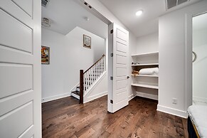 Nashville Vibes 4 Bedroom Townhouse