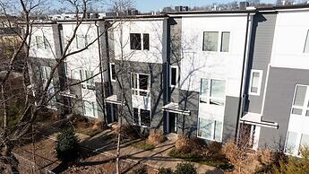 Nashville Vibes 4 Bedroom Townhouse