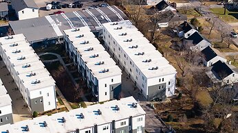 Nashville Vibes 4 Bedroom Townhouse