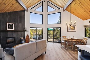 Golden Peak Cabin 3 Bedroom Home