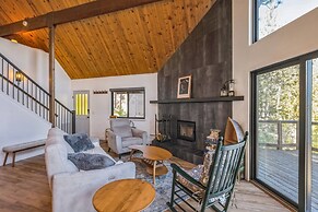Golden Peak Cabin 3 Bedroom Home