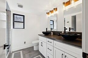 Golden Peak Cabin 3 Bedroom Home