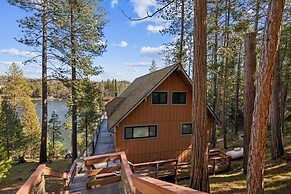 Golden Peak Cabin 3 Bedroom Home