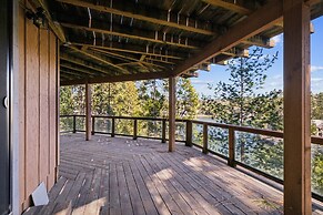 Golden Peak Cabin 3 Bedroom Home