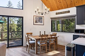 Golden Peak Cabin 3 Bedroom Home
