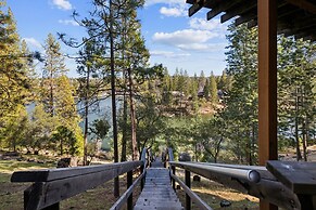 Golden Peak Cabin 3 Bedroom Home