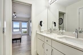 The White House On Flagler Beach - Unit 22 2 Bedroom Home